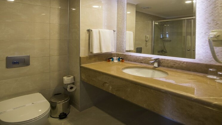 Palm World Resort & Spa Side